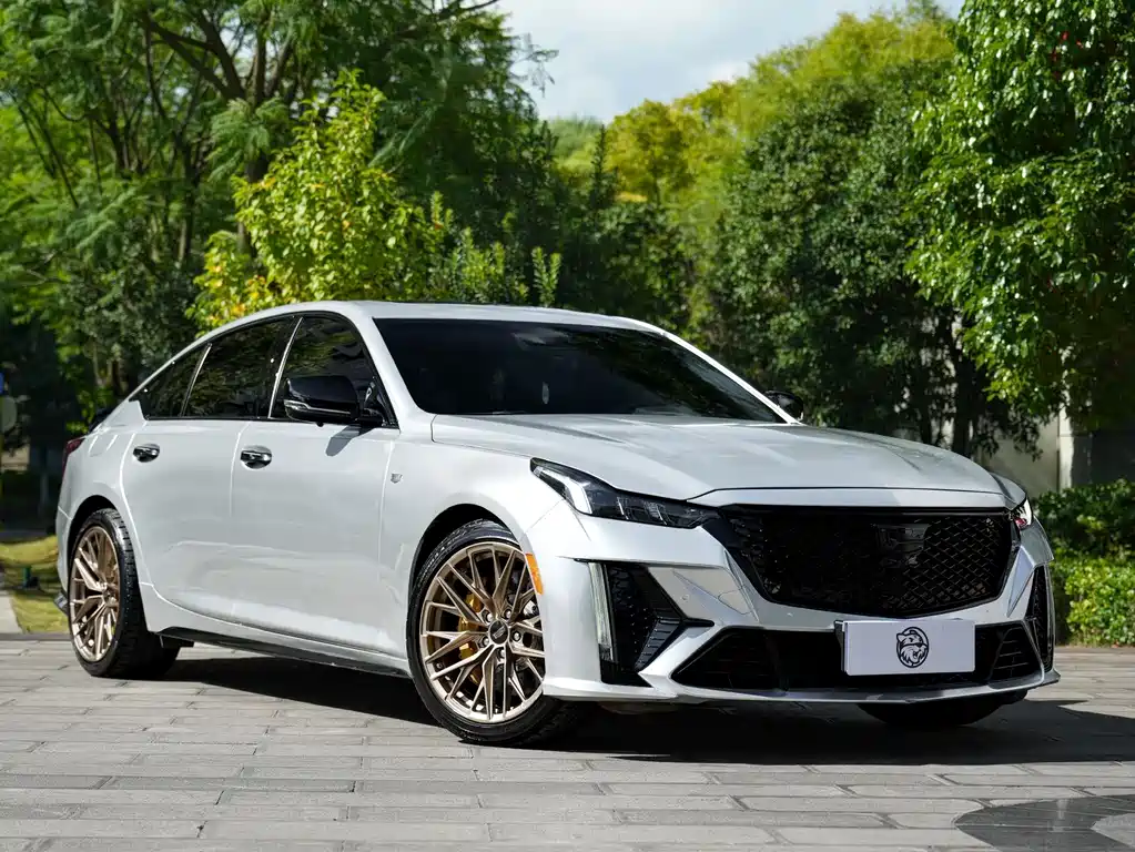 Cadillac CT5 — фото 3