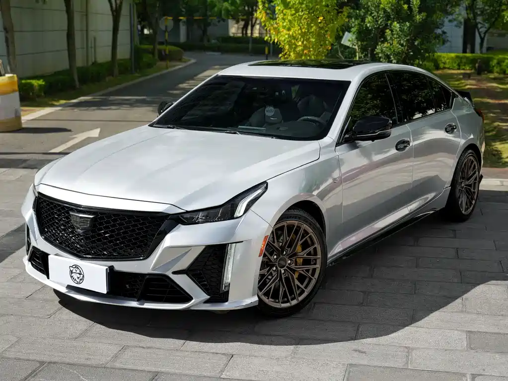 Cadillac CT5 — фото 5