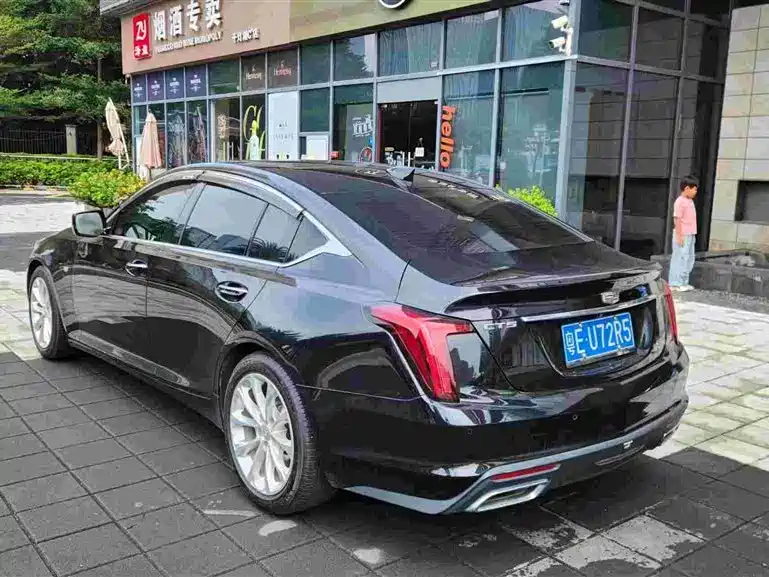 Cadillac CT5 — фото 4