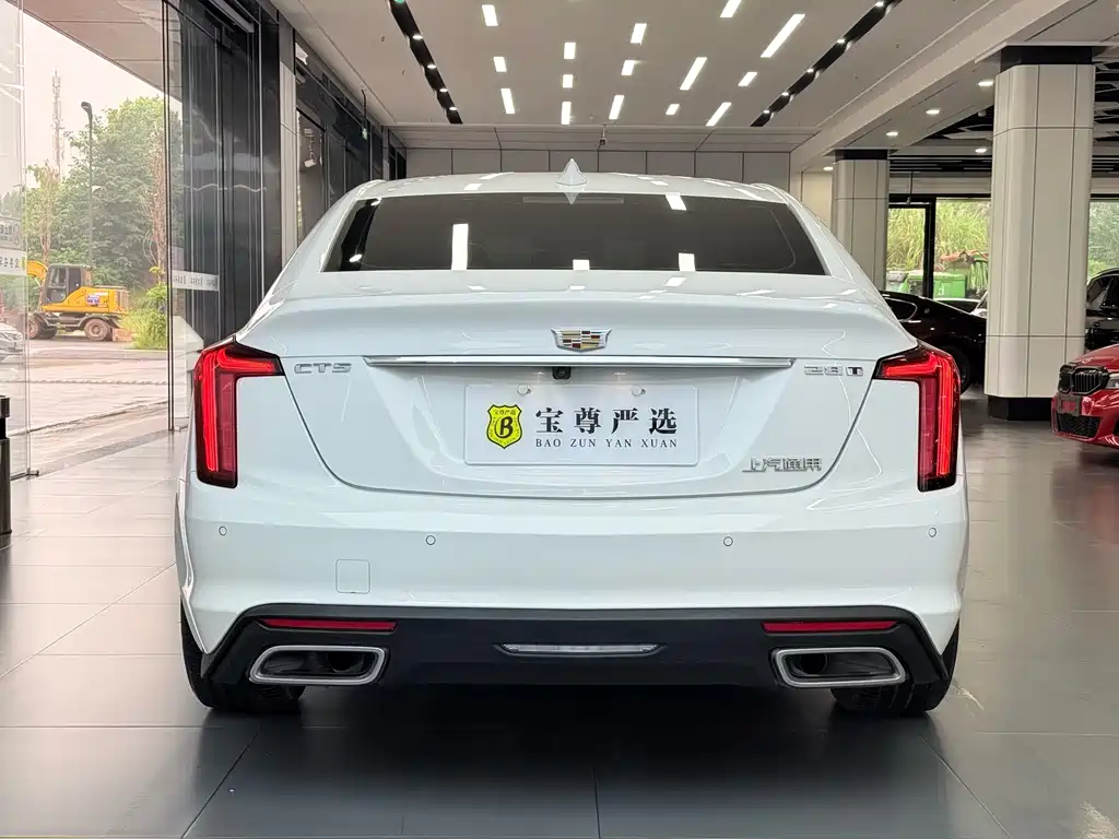 Cadillac CT5 — фото 4