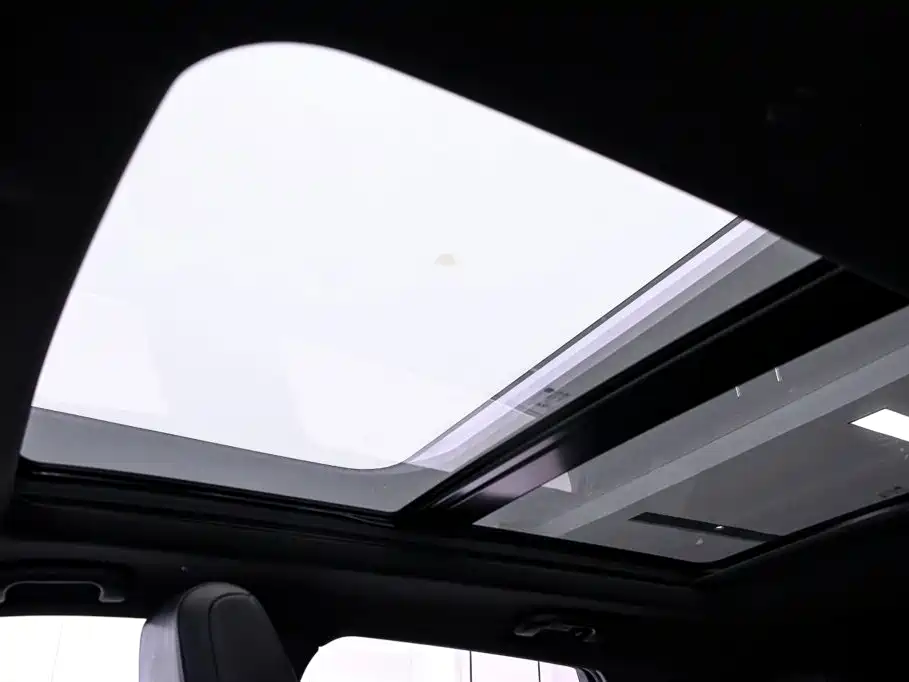 Cadillac XT5 — фото 11