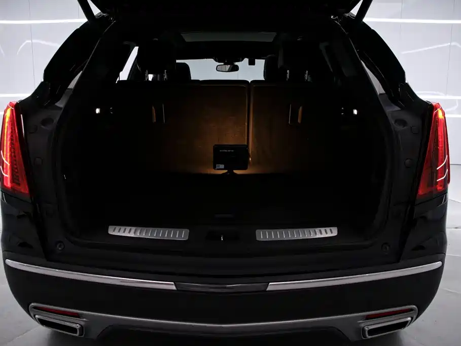Cadillac XT5 — фото 17