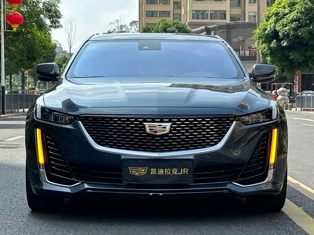 Cadillac CT5 — фото 2