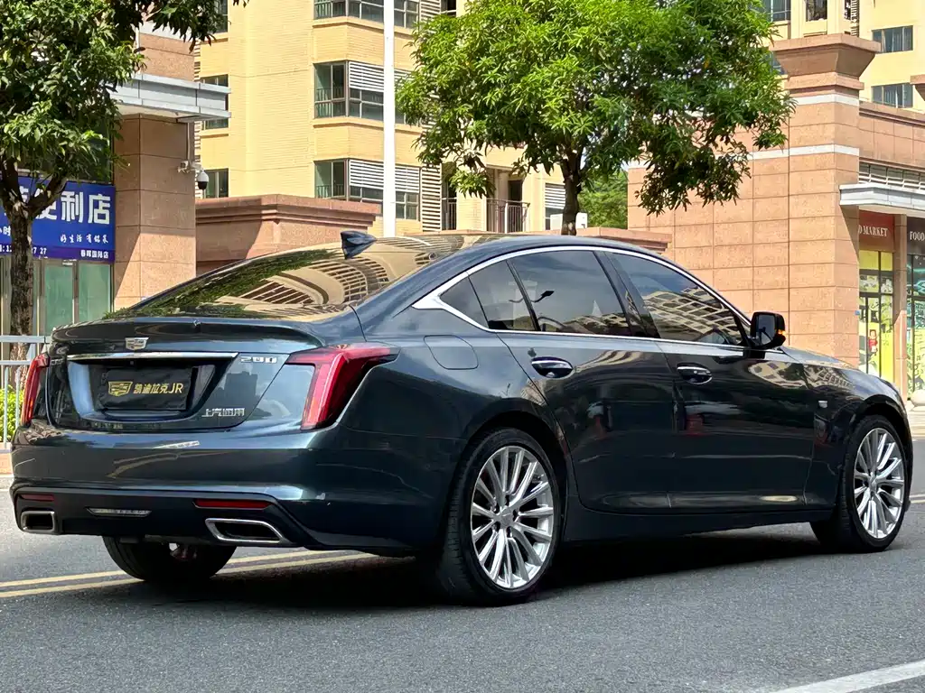 Cadillac CT5 — фото 5