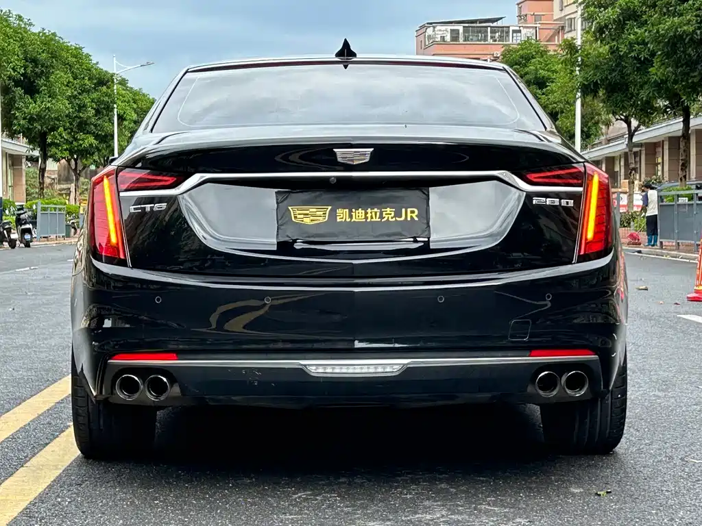 Cadillac CT6 — фото 5