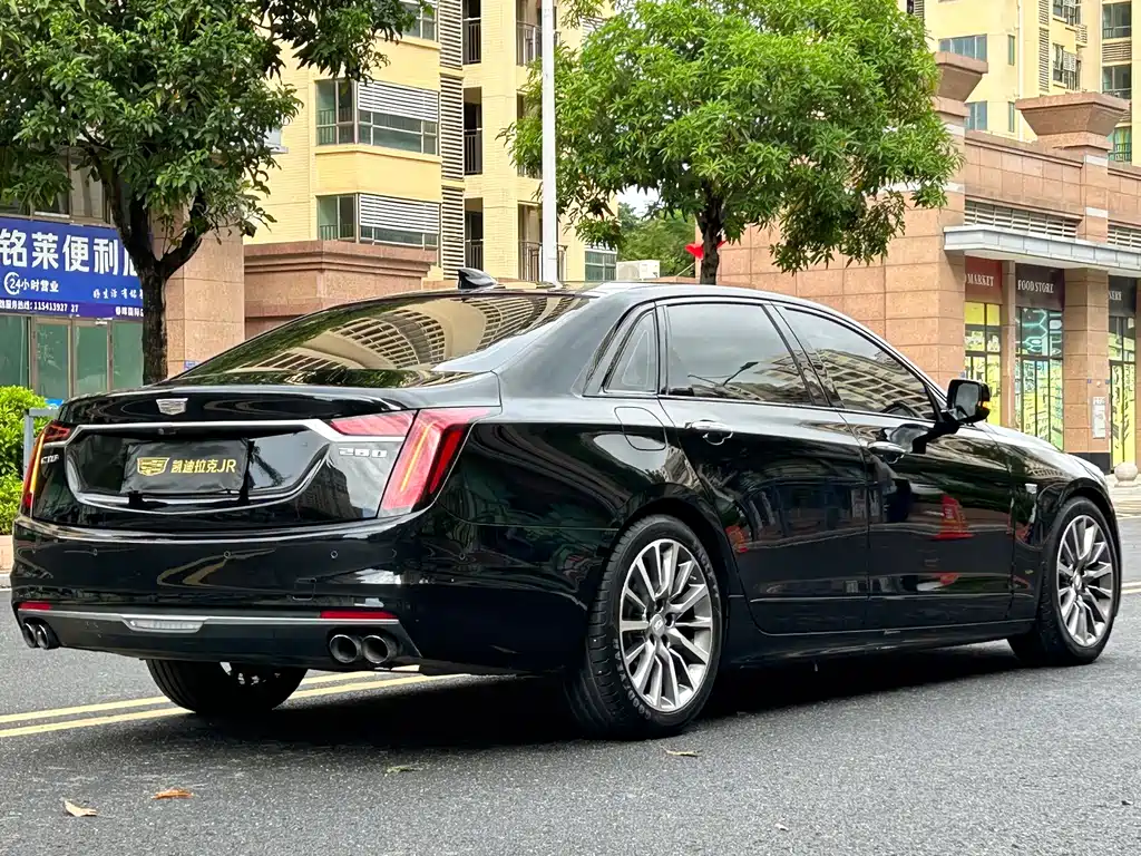 Cadillac CT6 — фото 6