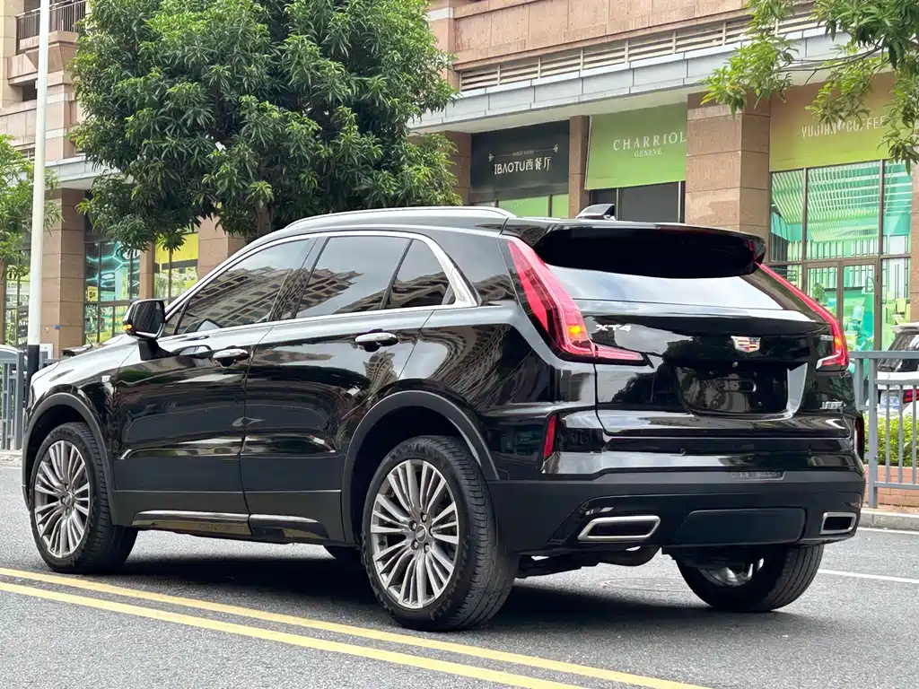 Cadillac XT4 — фото 5