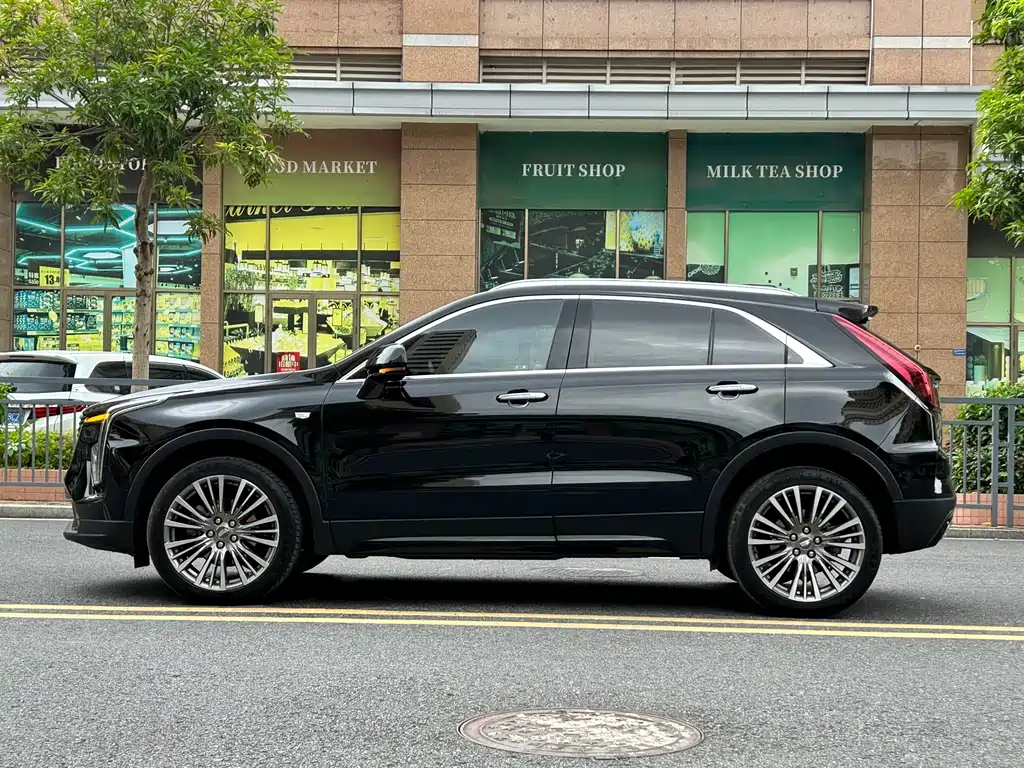 Cadillac XT4 — фото 7