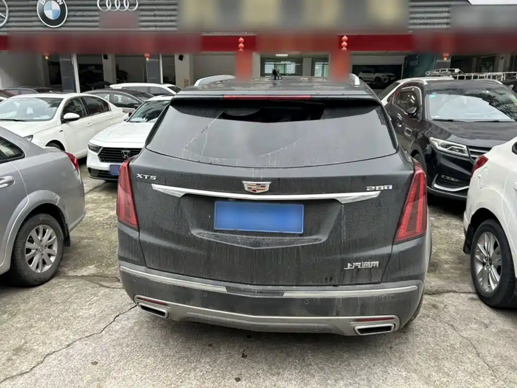 Cadillac XT5 — фото 7