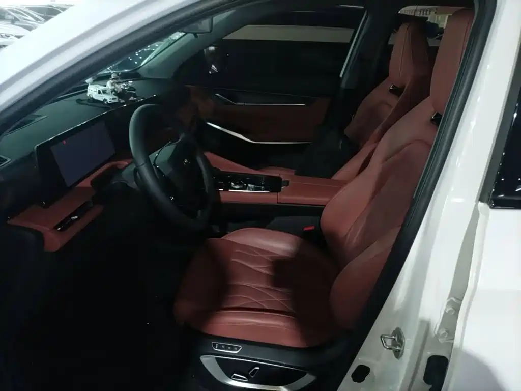 Changan CS75 PLUS — фото 11