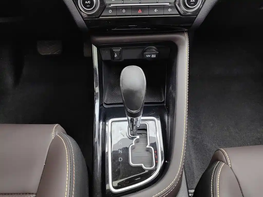 Changan Eado DT — фото 13