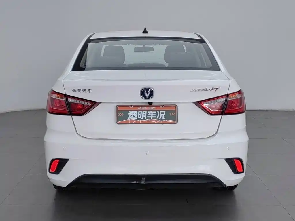 Changan Eado DT — фото 4