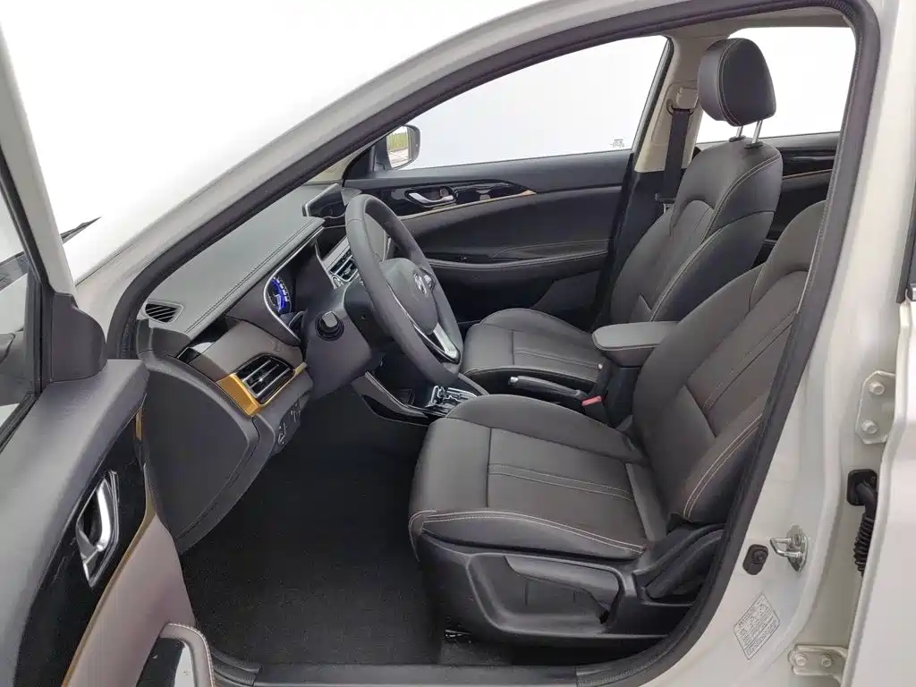 Changan Eado DT — фото 10