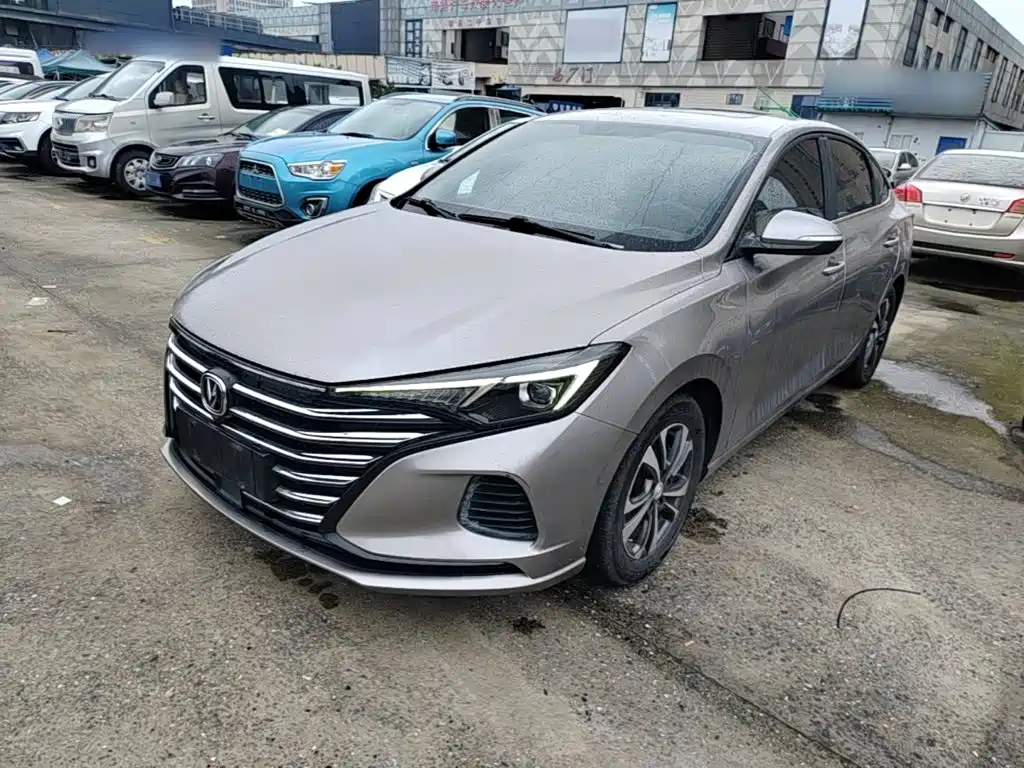 Changan Eado — фото 2