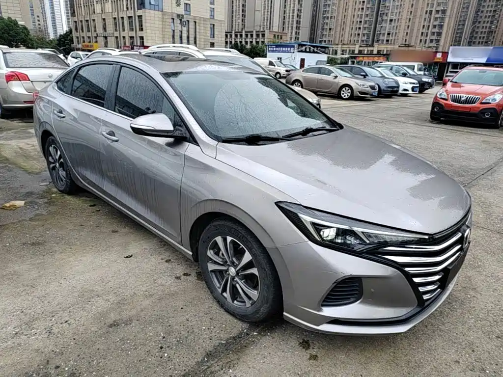 Changan Eado — фото 4