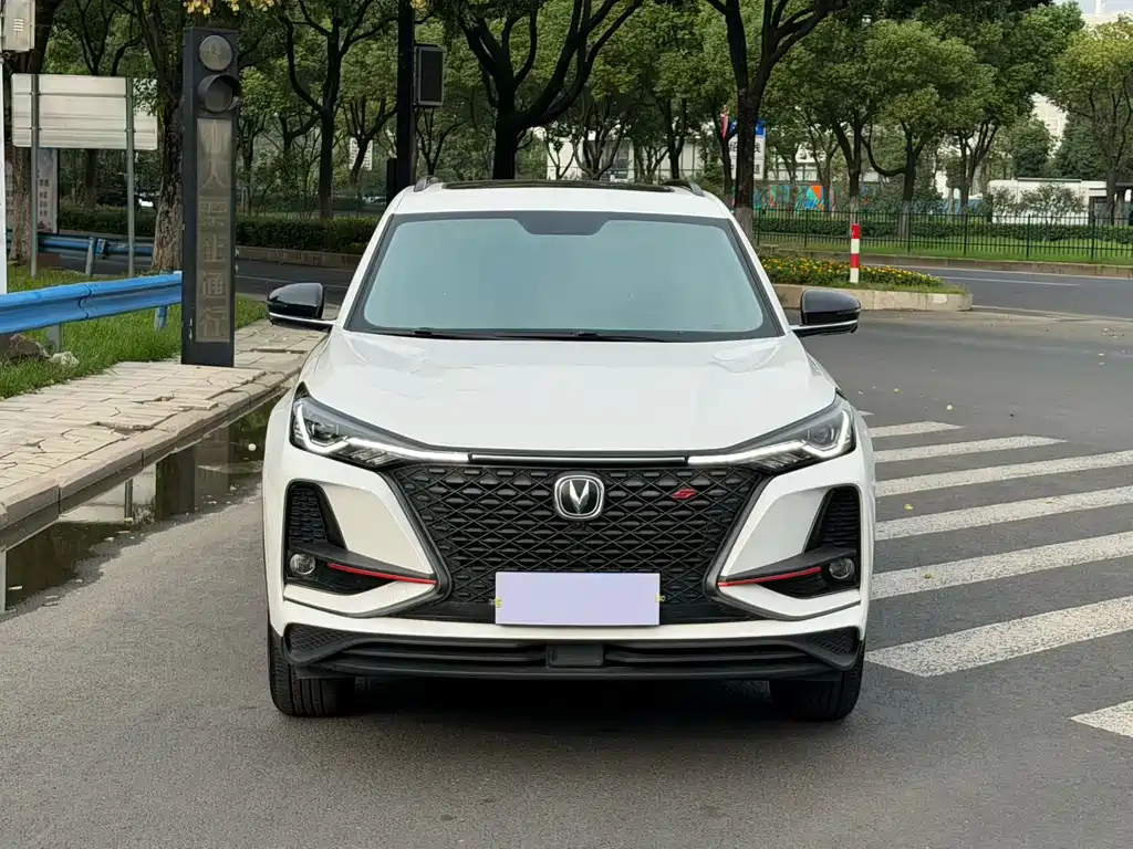 Changan CS75 PLUS — фото 2
