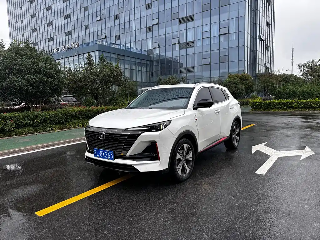 Changan CS55PLUS — фото 3