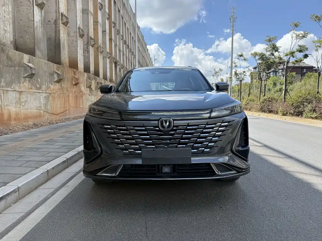Changan CS75 PLUS — фото 2
