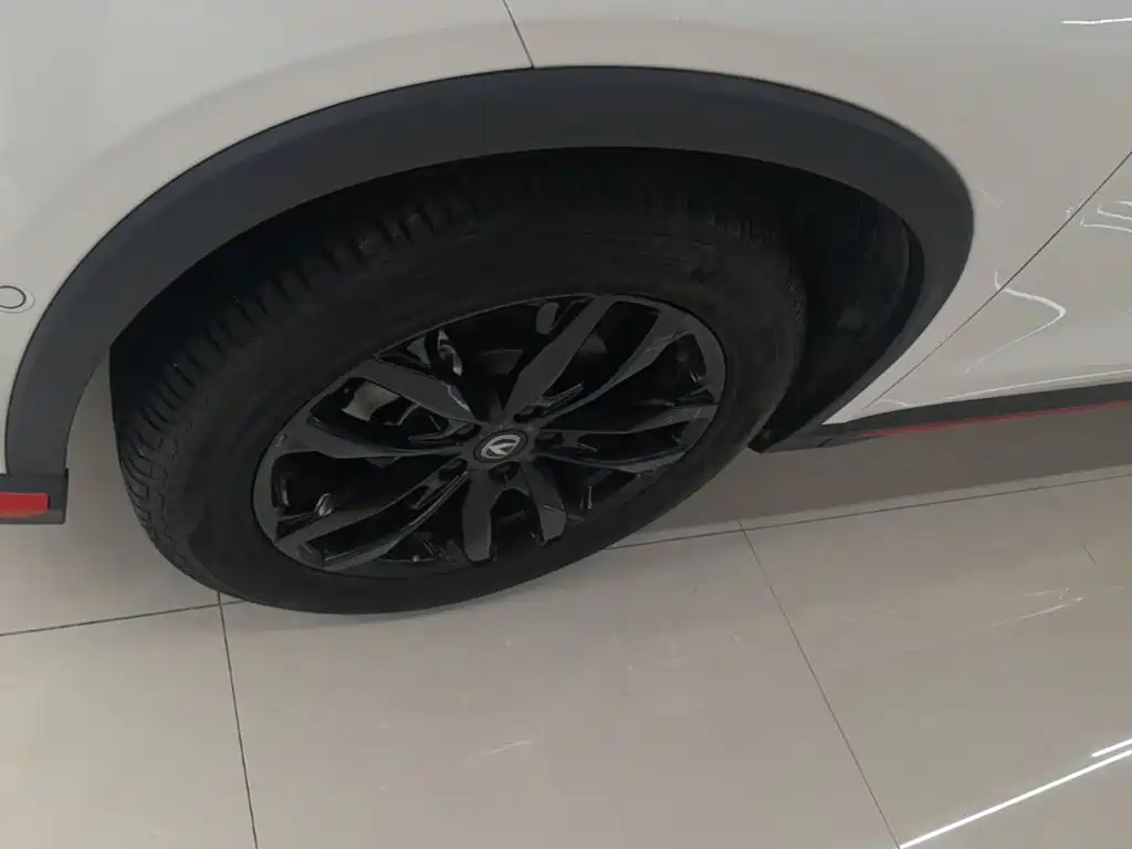 Changan X5 PLUS — фото 23