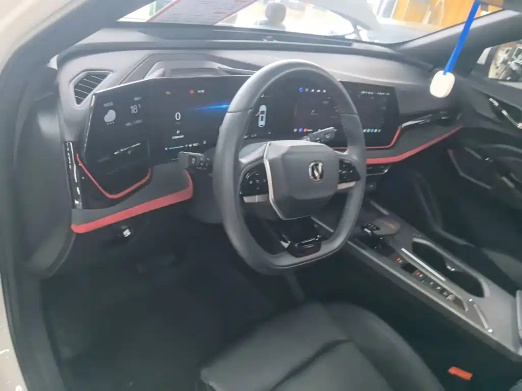 Changan X5 PLUS — фото 10