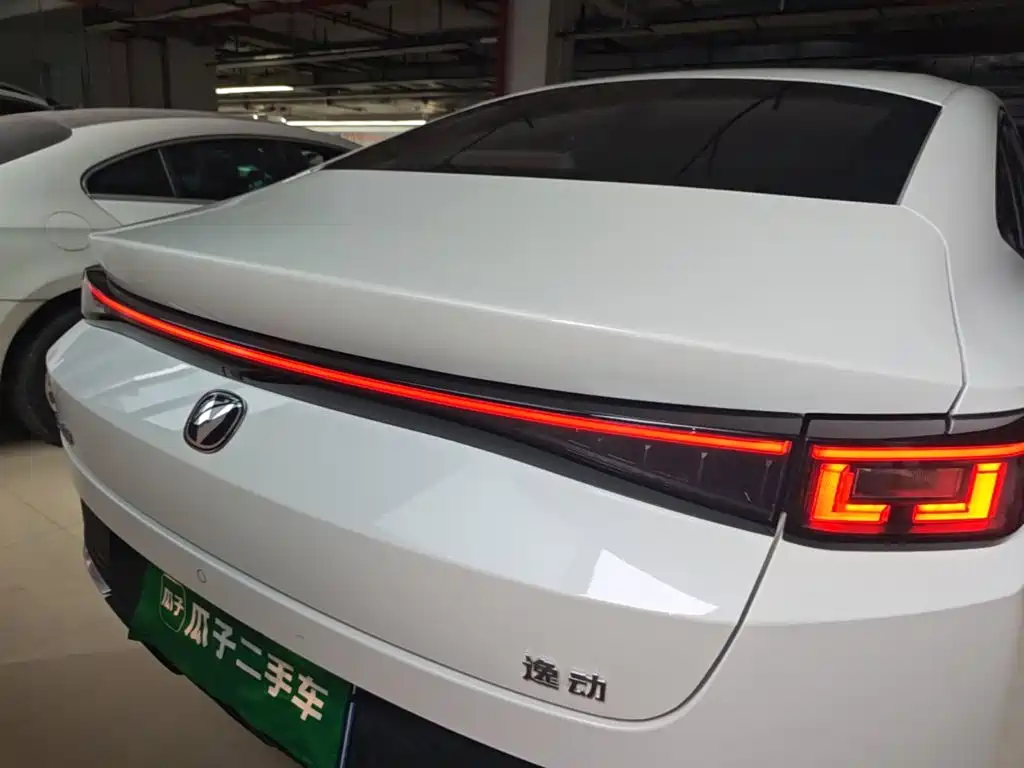 Changan Eado — фото 6
