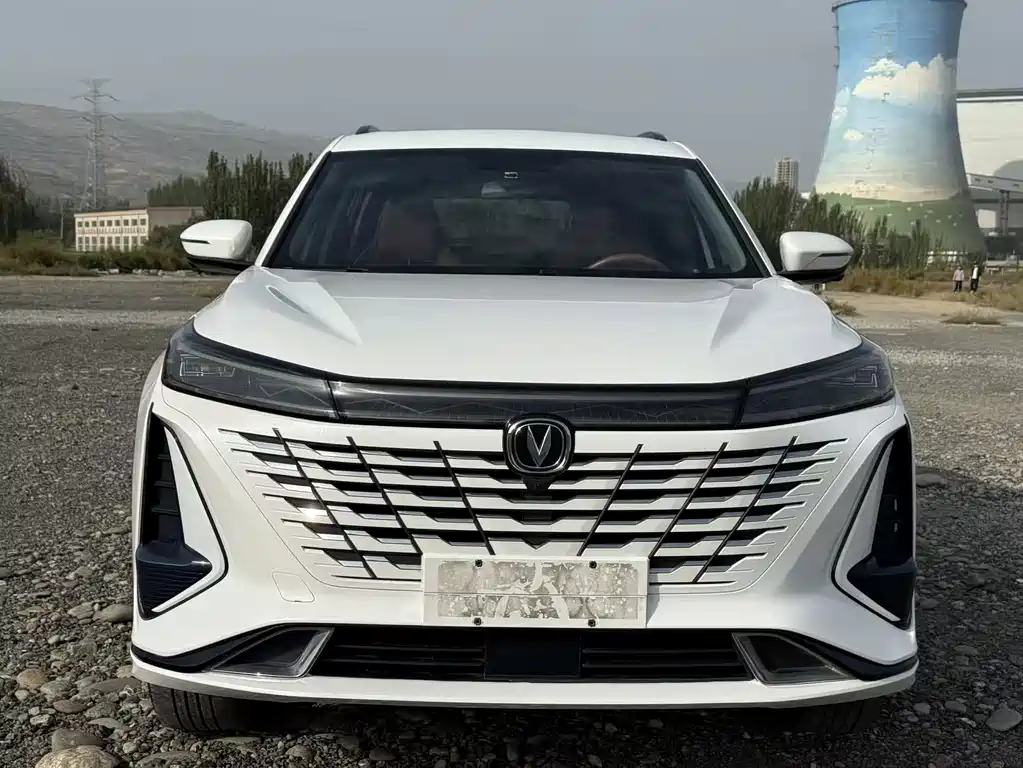 Changan CS75 PLUS — фото 2