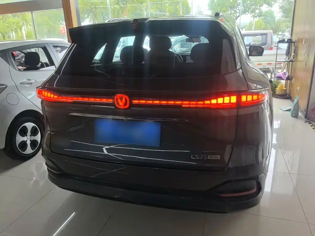 Changan CS75 PLUS — фото 6