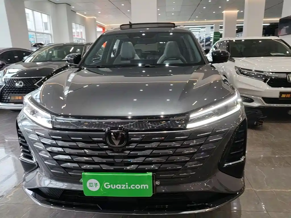 Changan CS75 PLUS — фото 3