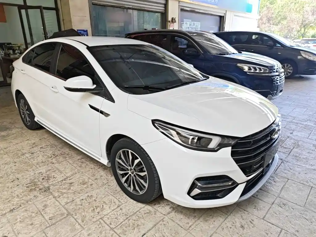Chery Arrizo 5 PLUS — фото 4