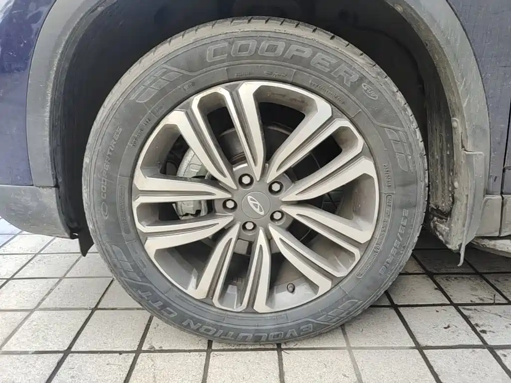 Chery Tiggo 8 — фото 23