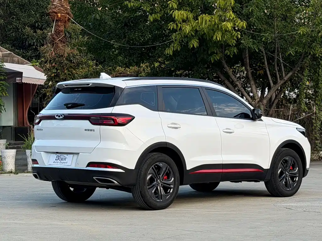 Chery Tiggo 7 — фото 6