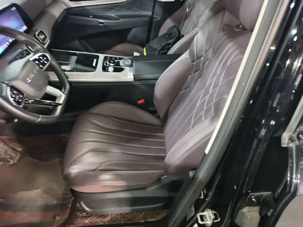 Chery Tiggo 9 C-DM — фото 15