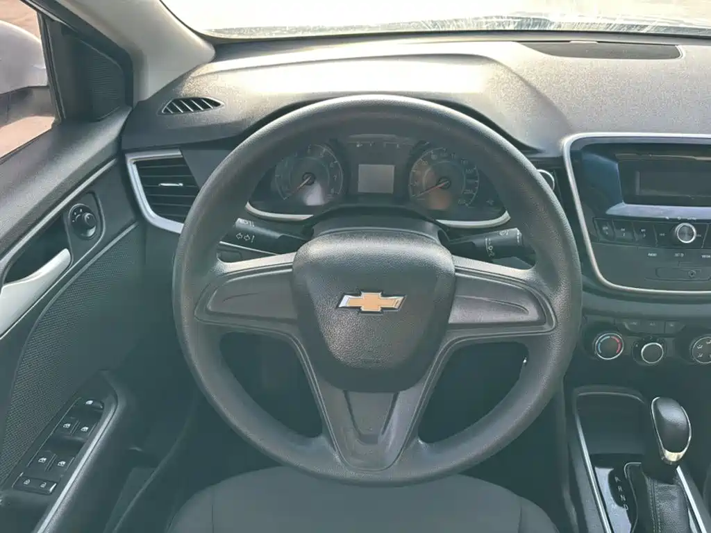 Chevrolet Cavalier — фото 14