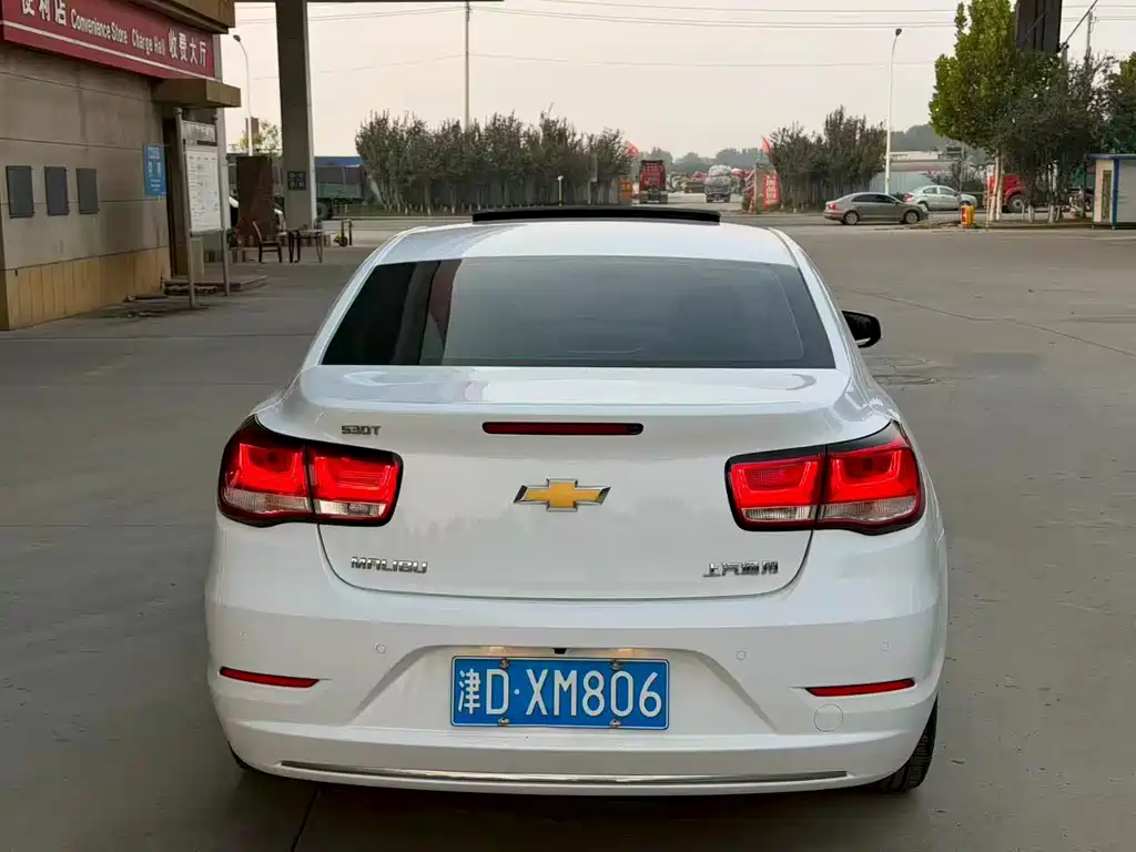Chevrolet Malibu — фото 5