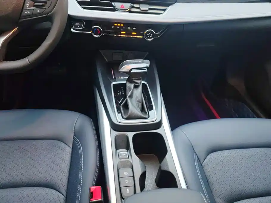 Chevrolet Monza — фото 16