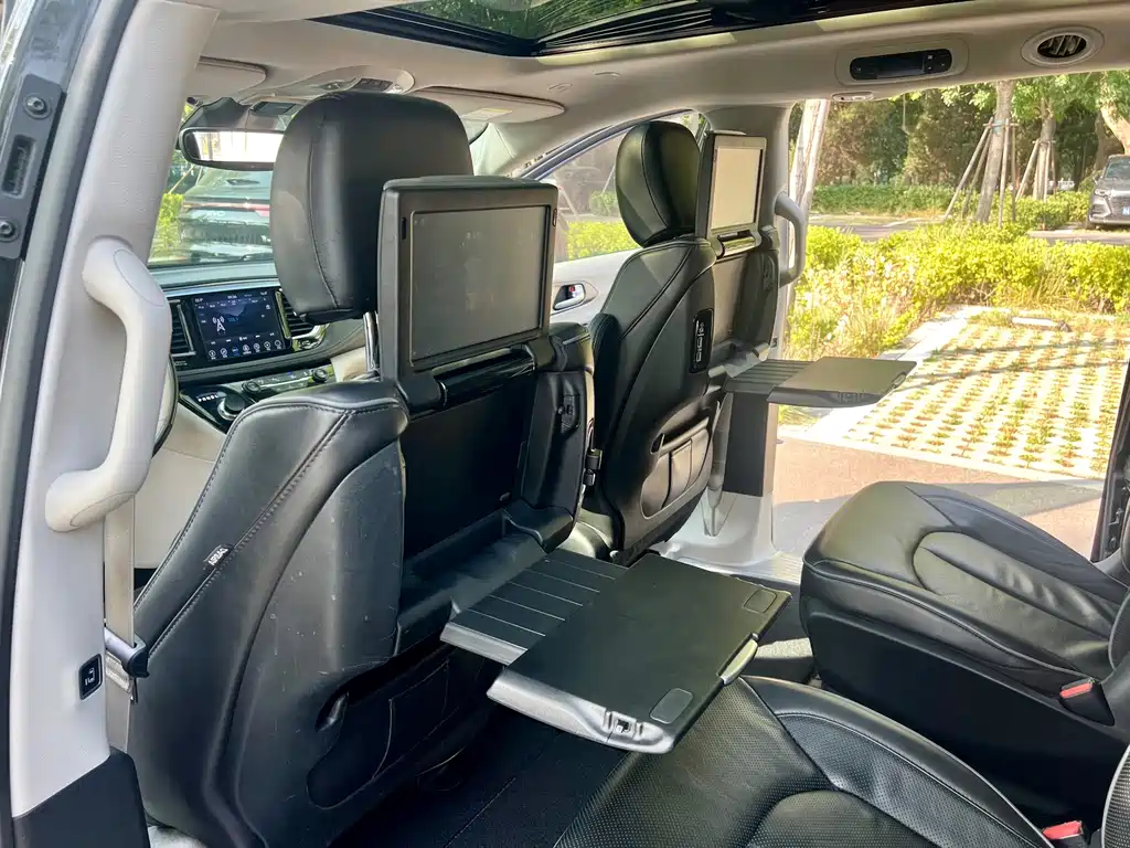 Chrysler Grand Voyager (Import) — фото 17
