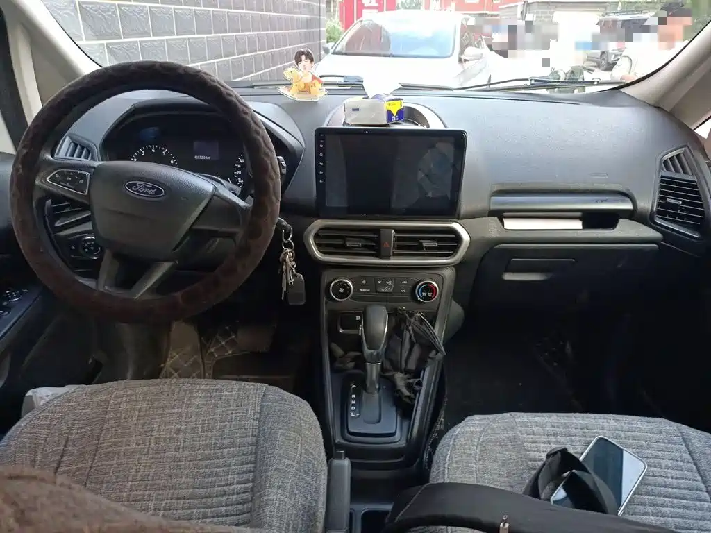 Ford Ecosport — фото 13