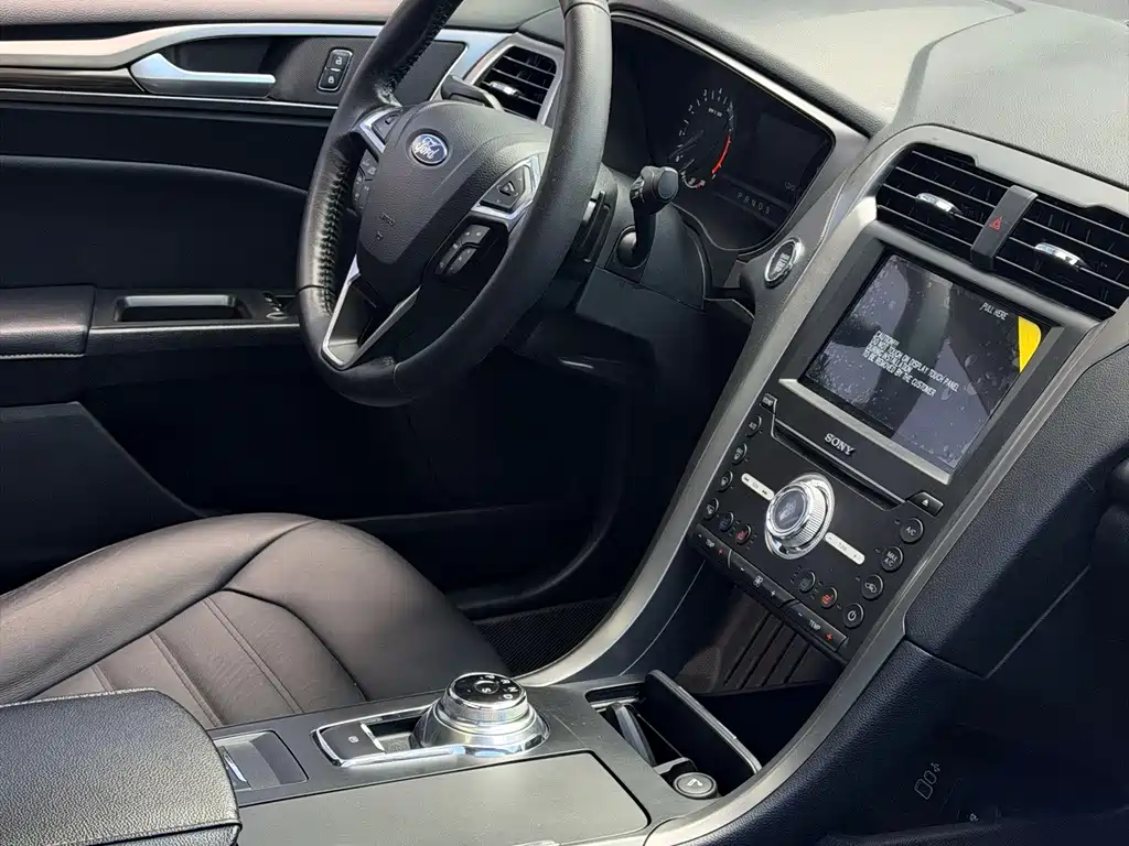 Ford Mondeo — фото 18