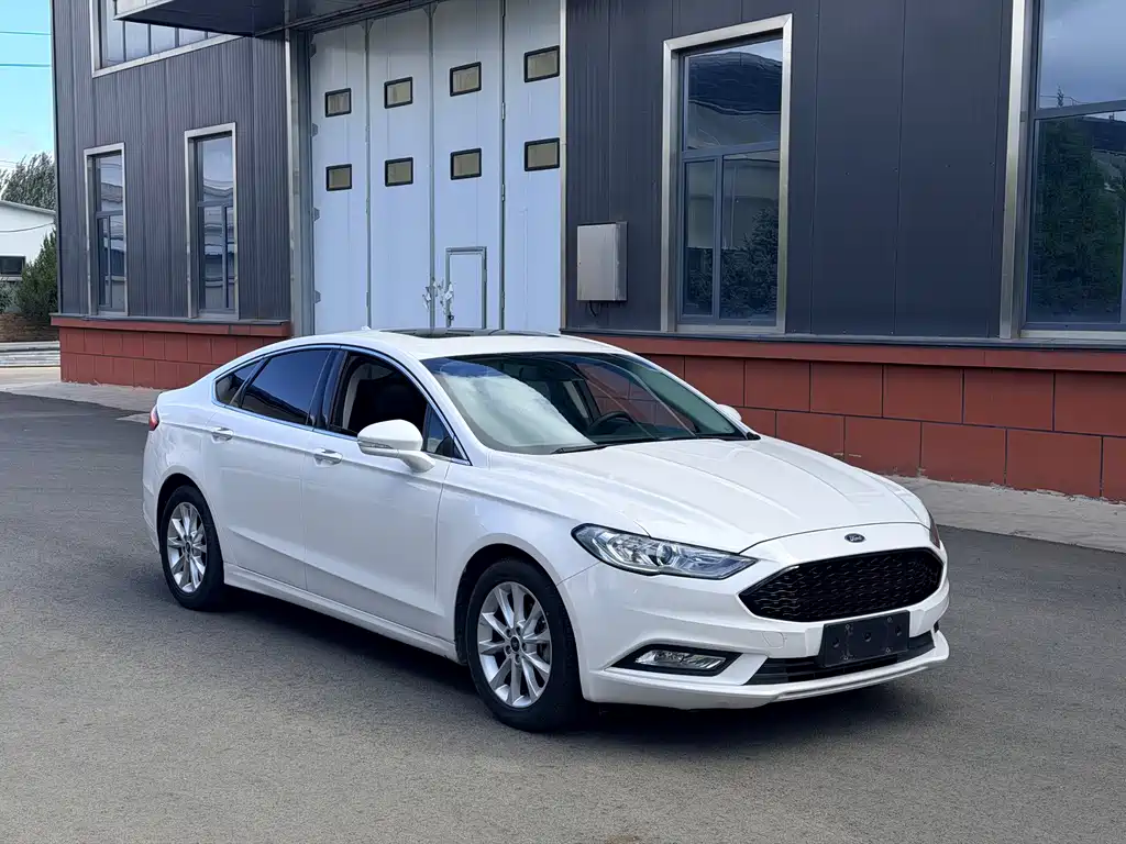 Ford Mondeo — фото 7
