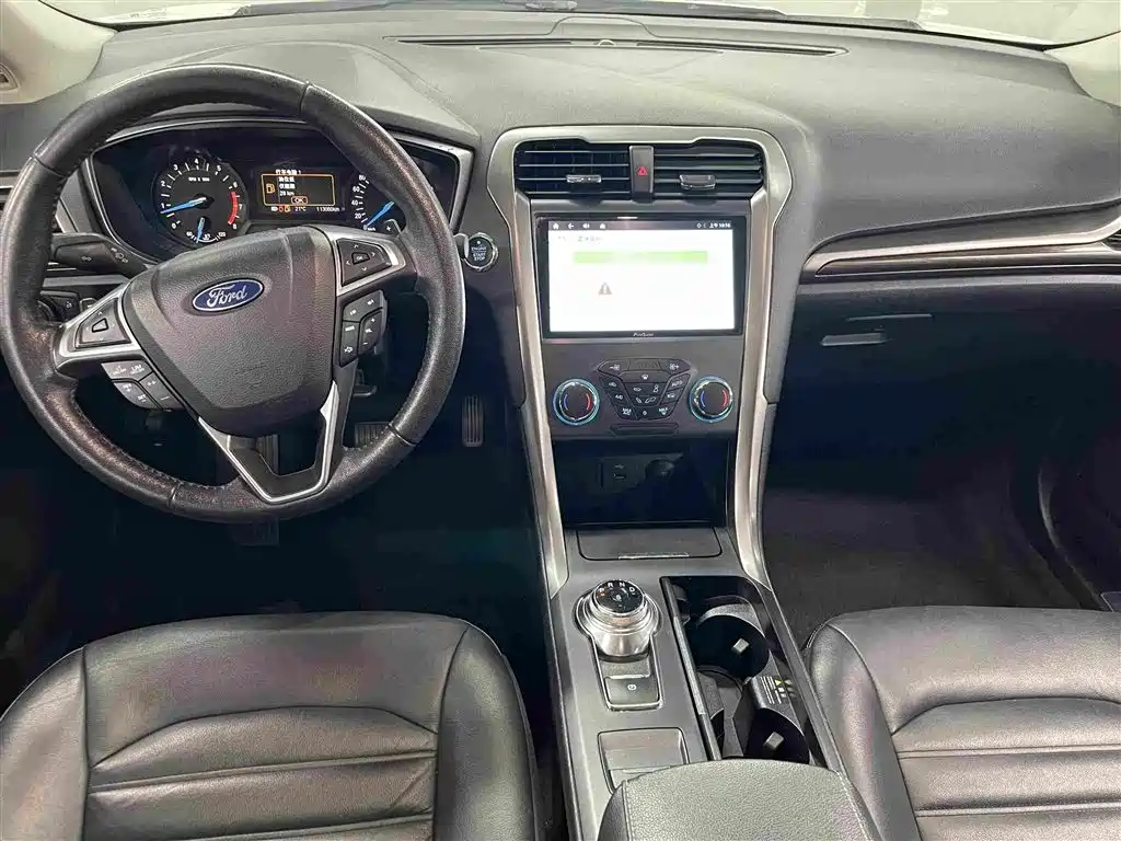 Ford Mondeo — фото 9