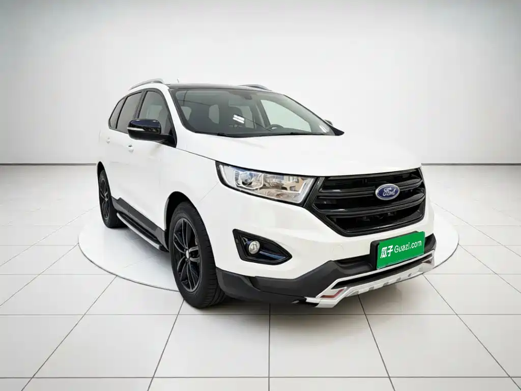 Ford Edge — фото 3