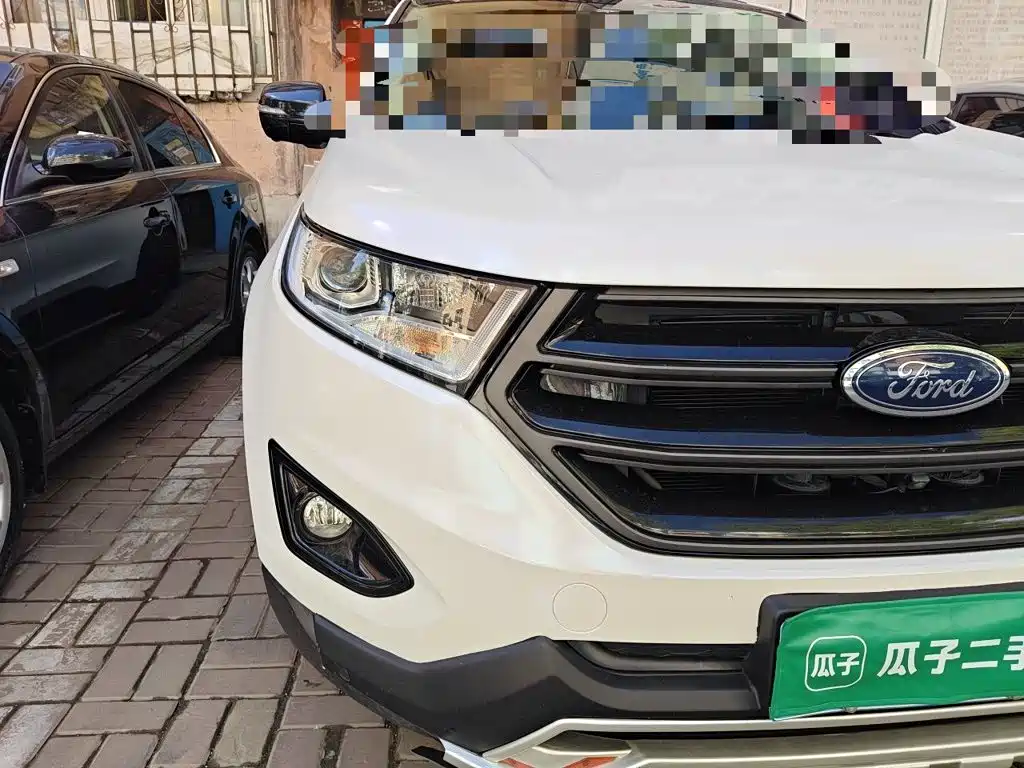 Ford Edge — фото 7