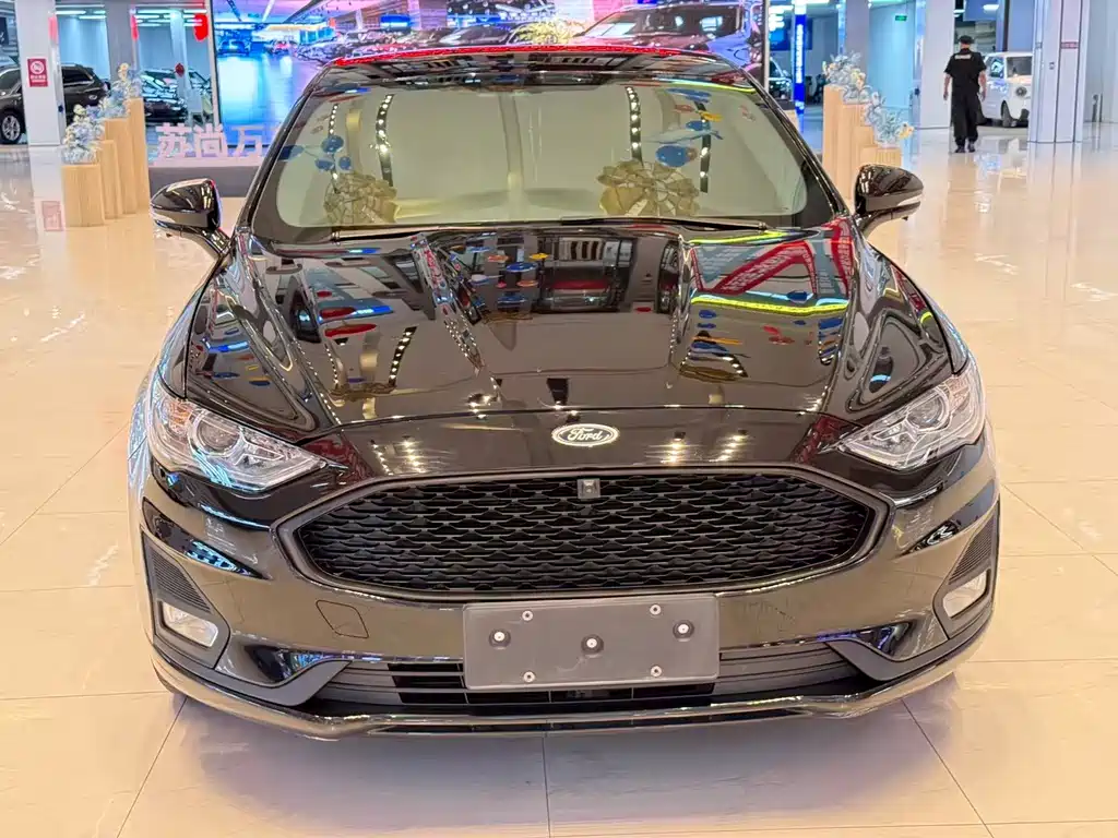 Ford Mondeo — фото 3