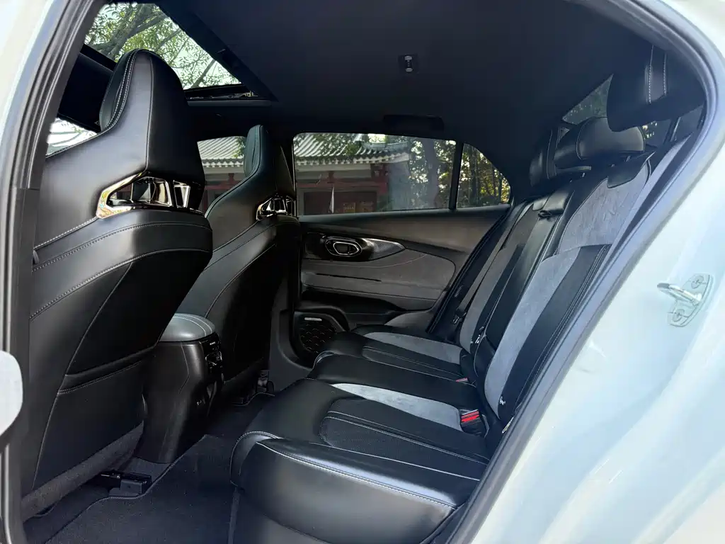 GAC Motor Shadow Leopard — фото 6