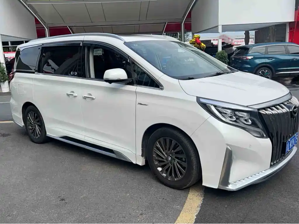 GAC Motor Trumpchi M8 — фото 3