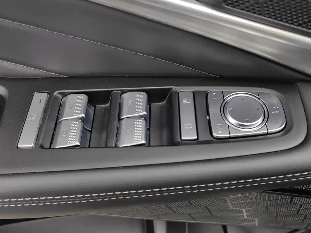 GAC Motor Trumpchi GS8 — фото 9