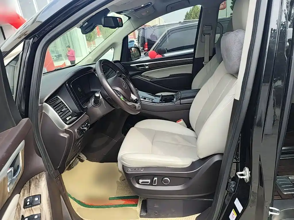 GAC Motor Trumpchi M8 — фото 15