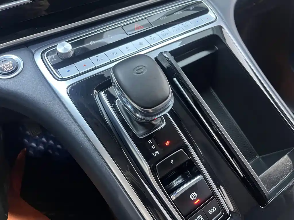 GAC Motor Trumpchi M8 — фото 17