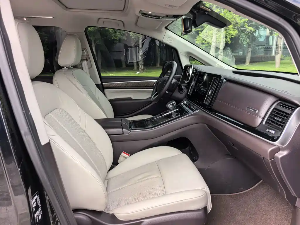GAC Motor Trumpchi M8 — фото 11