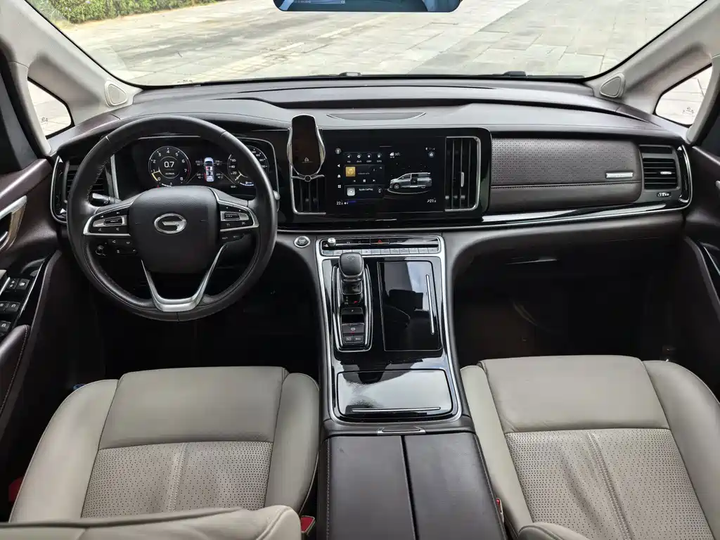 GAC Motor Trumpchi M8 — фото 10